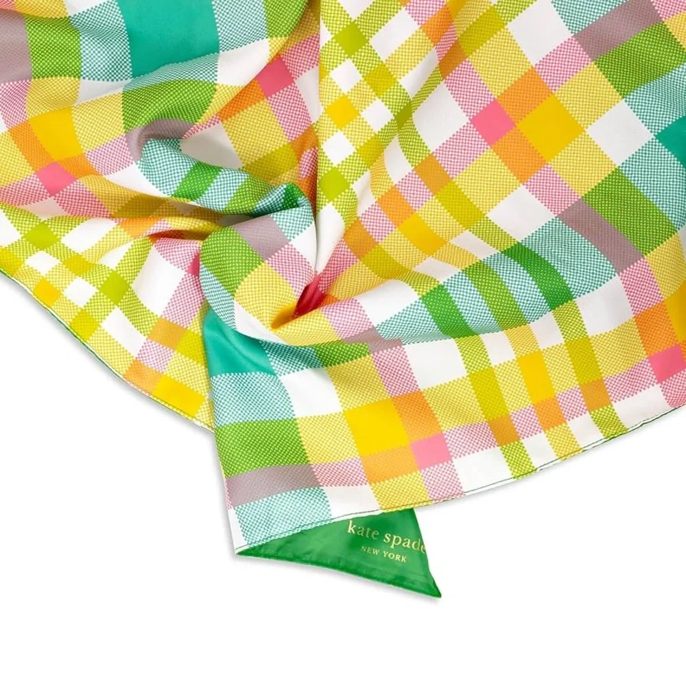 Plaid Picnic Blanket with Green Backing